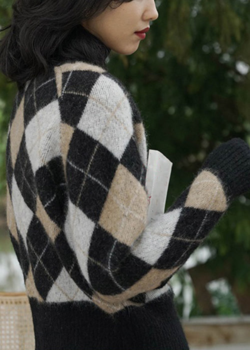 Classic Vintage Coat with a Flattering Fit