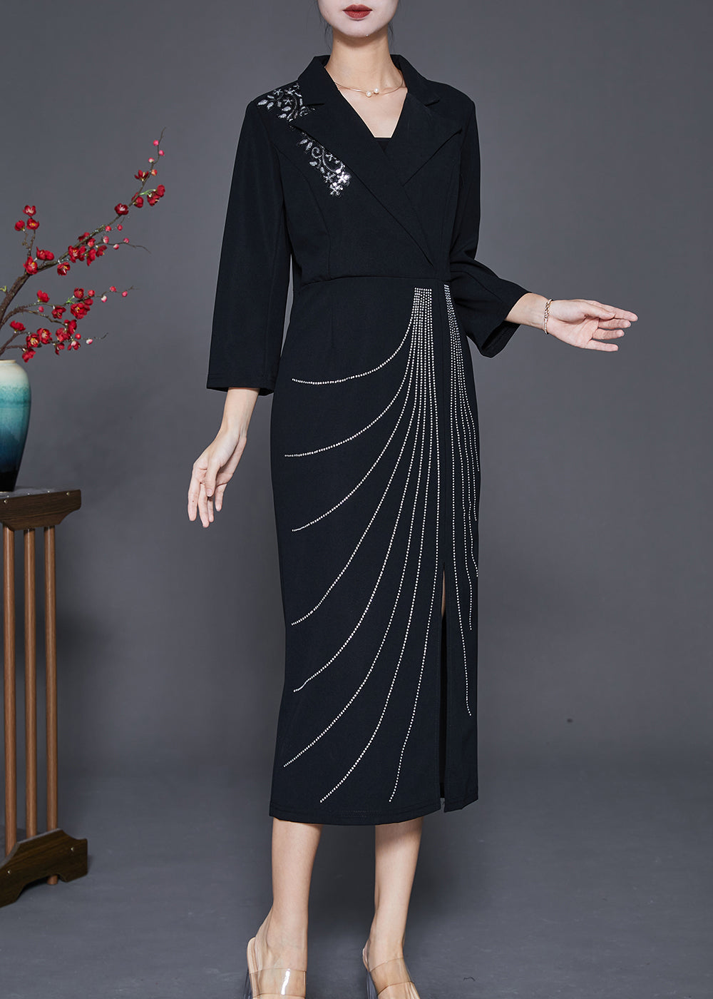 Effortlessly Elegant Dress with a Timeless Design