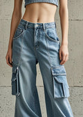 Effortlessly Elegant Pants with a Timeless Design