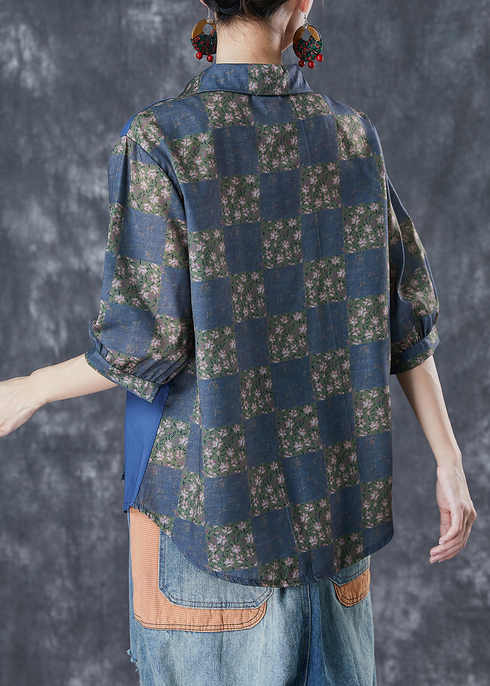 Effortlessly Elegant Top with a Timeless Design
