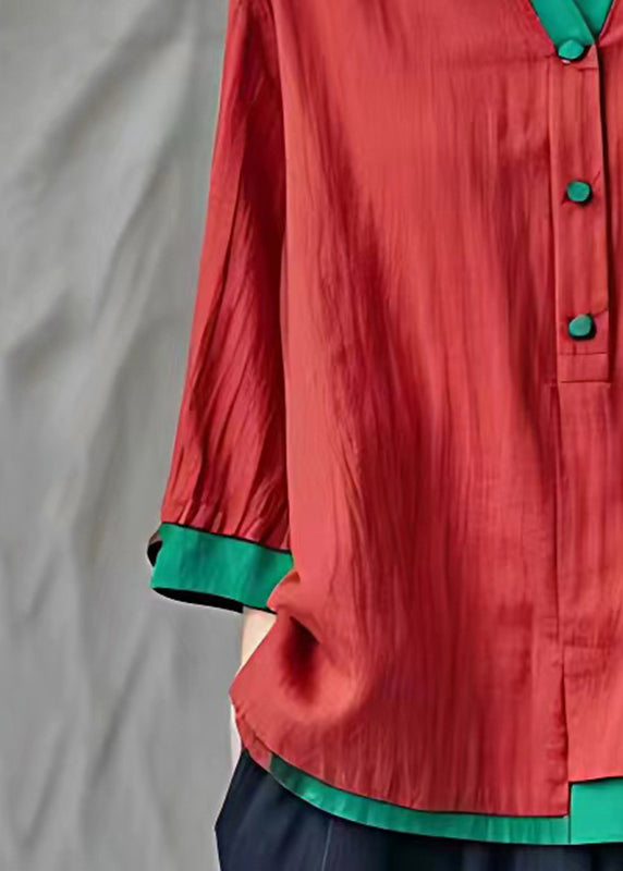 Effortlessly Elegant Top with a Timeless Design