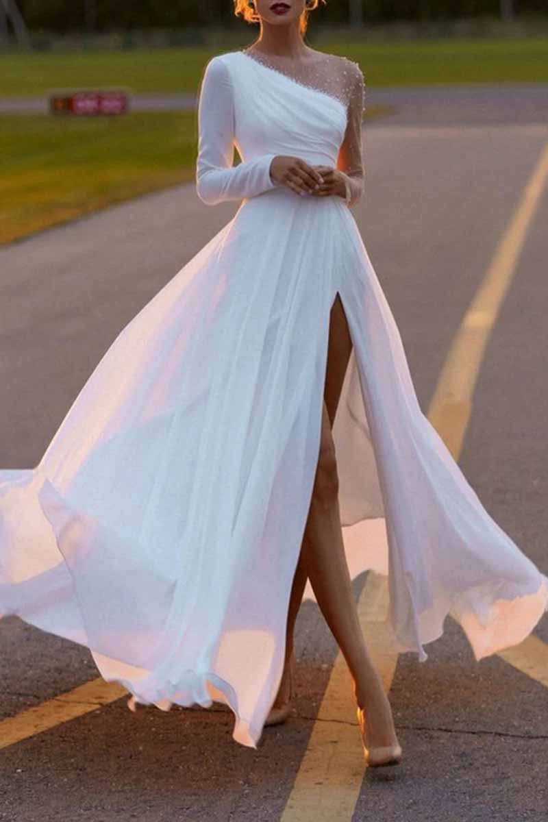 Sophisticated Dress with a Clean Classic Look