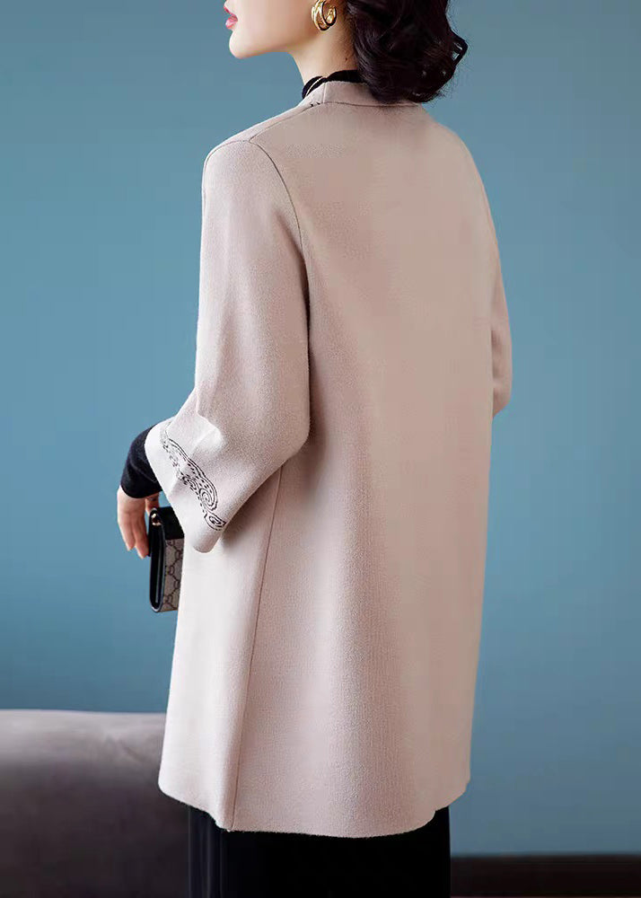 Classic Vintage Cardigan with a Flattering Fit
