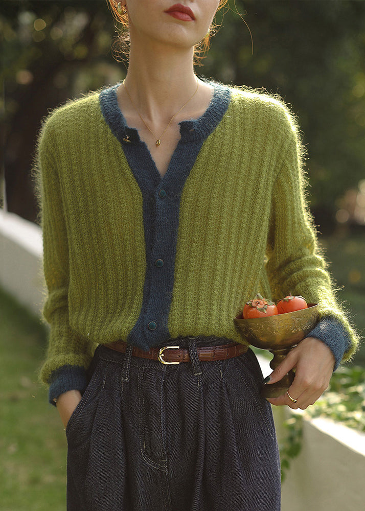 Polished Top with an Effortless Classic Look