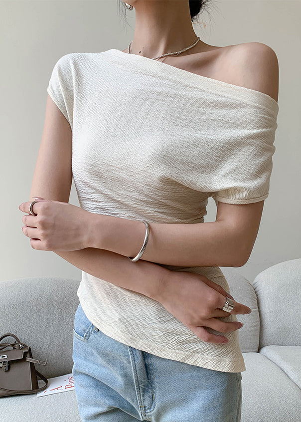 Effortlessly Elegant Shirt with a Timeless Design