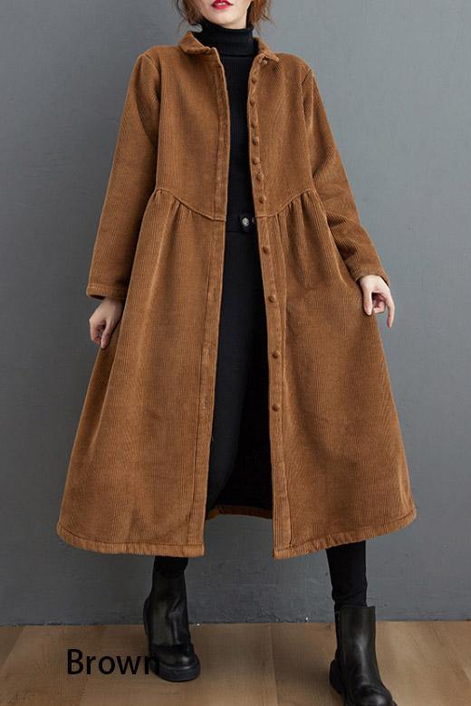 Well Tailored Coat with a Graceful Silhouette