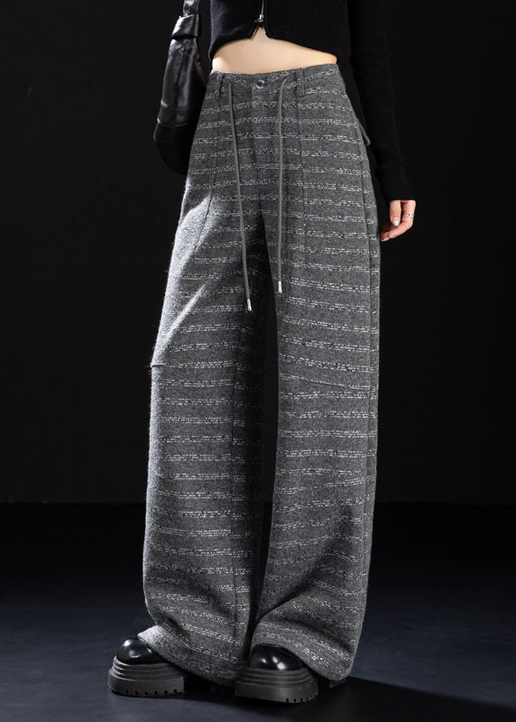 Classic Vintage Pants with a Flattering Fit