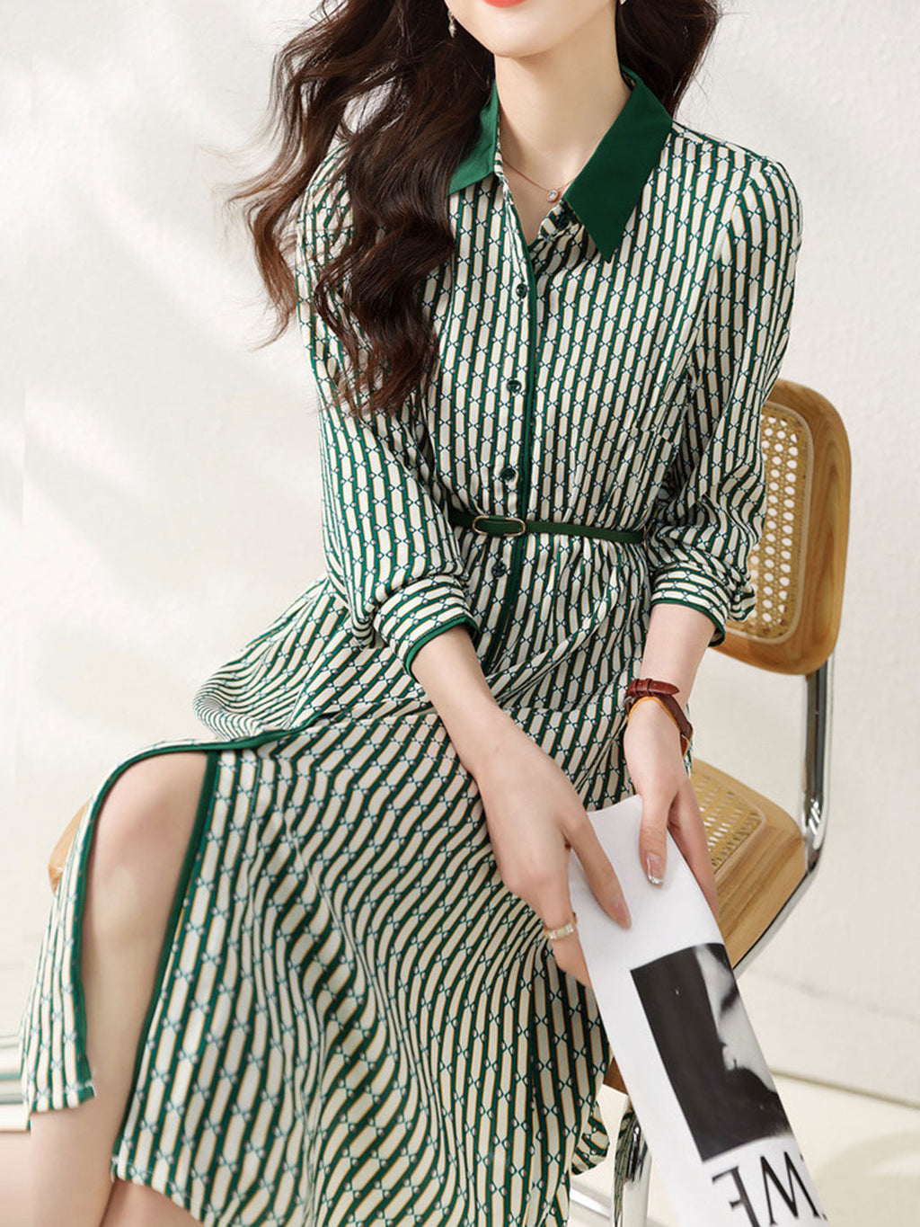 Well Tailored Dress with a Graceful Silhouette
