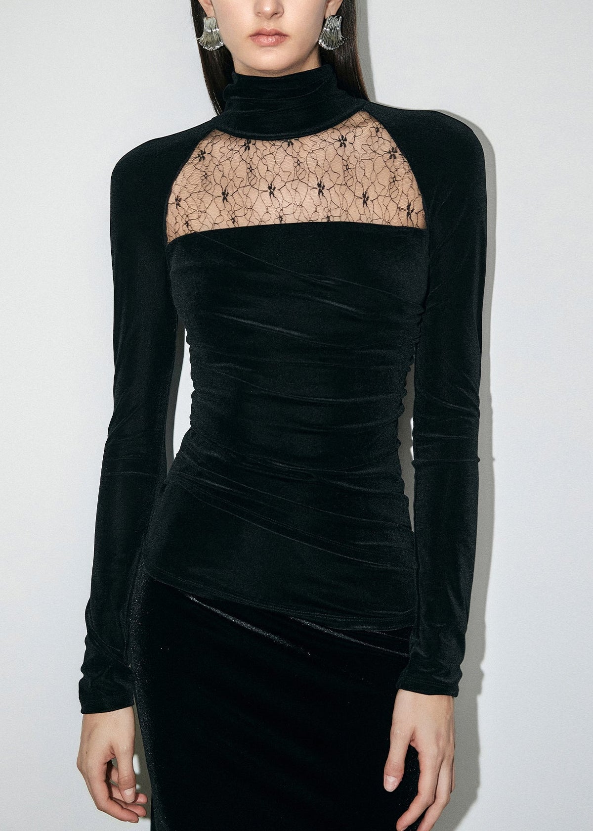 Effortlessly Elegant Top with a Timeless Design