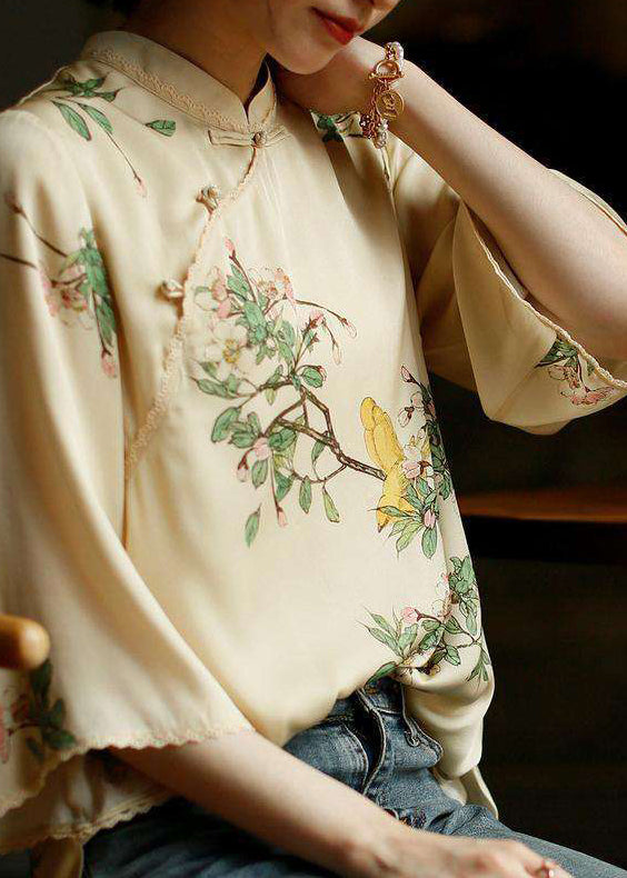 A Vintage Style Top with Delicate Timeless Details