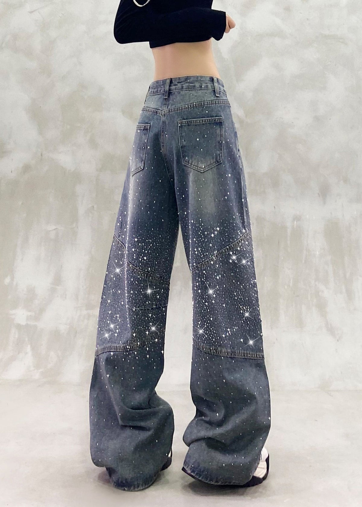 Sophisticated Pants with a Clean Classic Look
