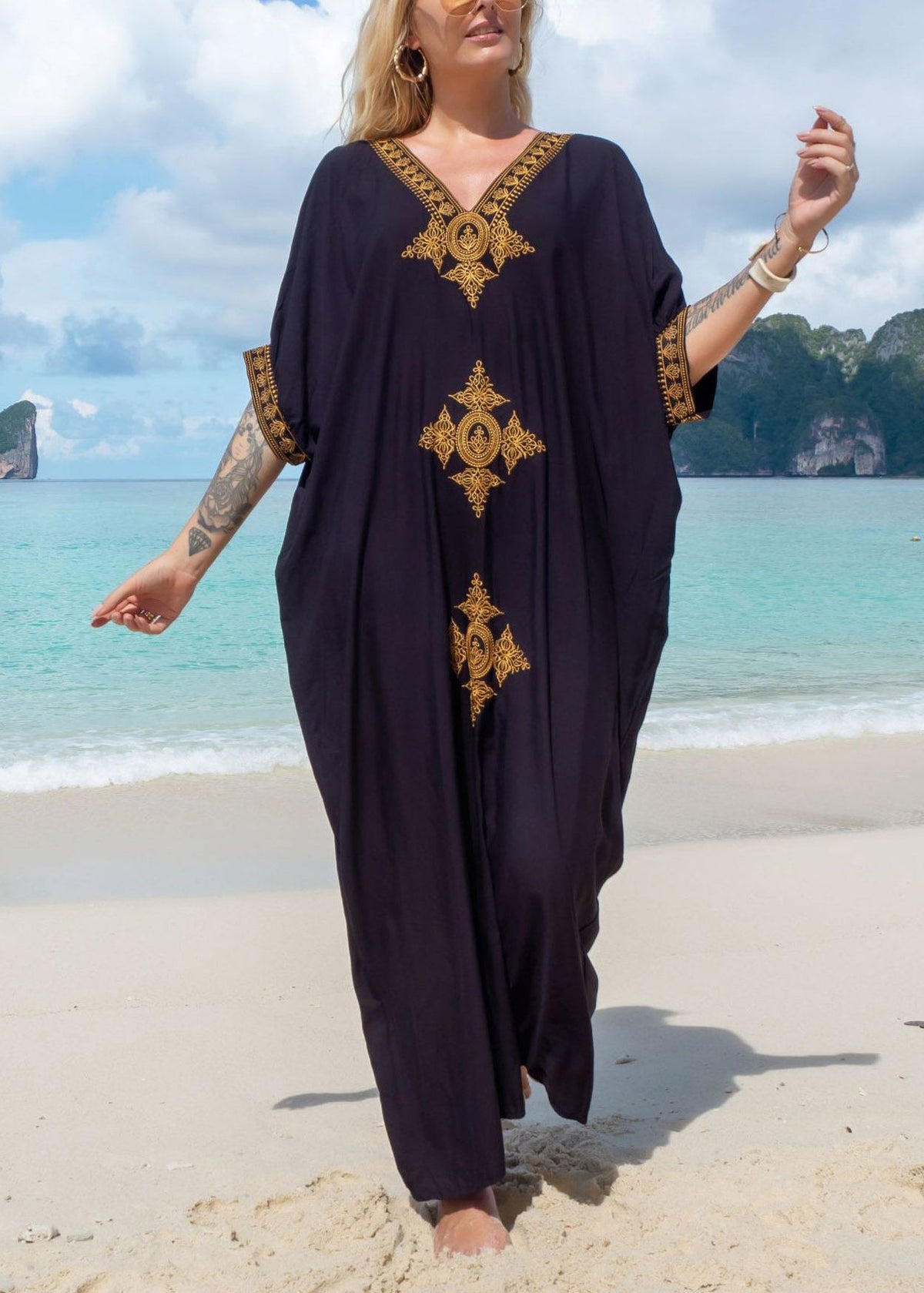 Classic Vintage Dress with a Flattering Fit