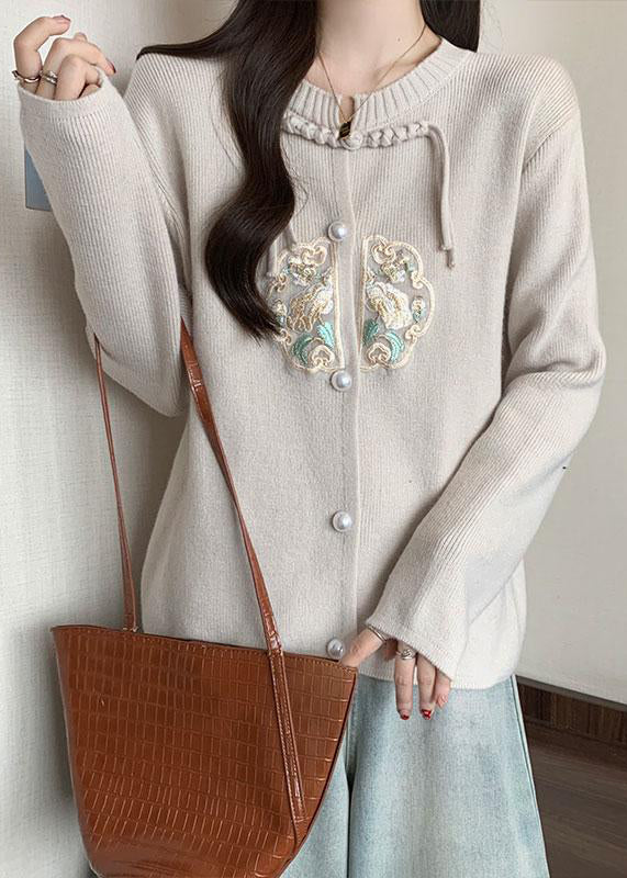 Classic Vintage Coat with a Flattering Fit