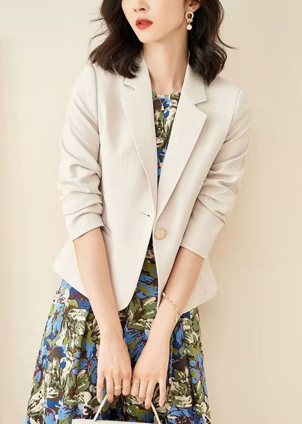 Polished Coat with an Effortless Classic Look