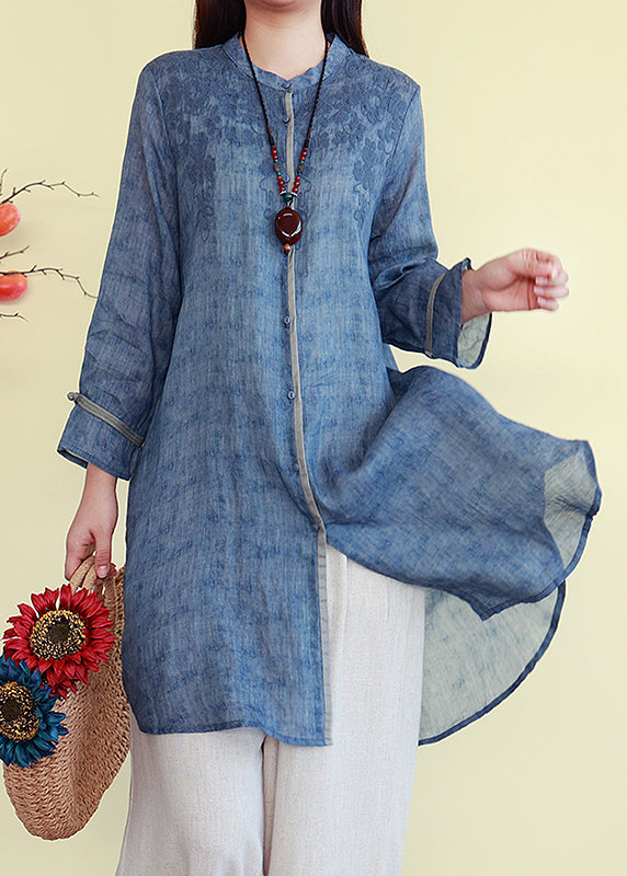 Classic Vintage Blouse with a Flattering Fit