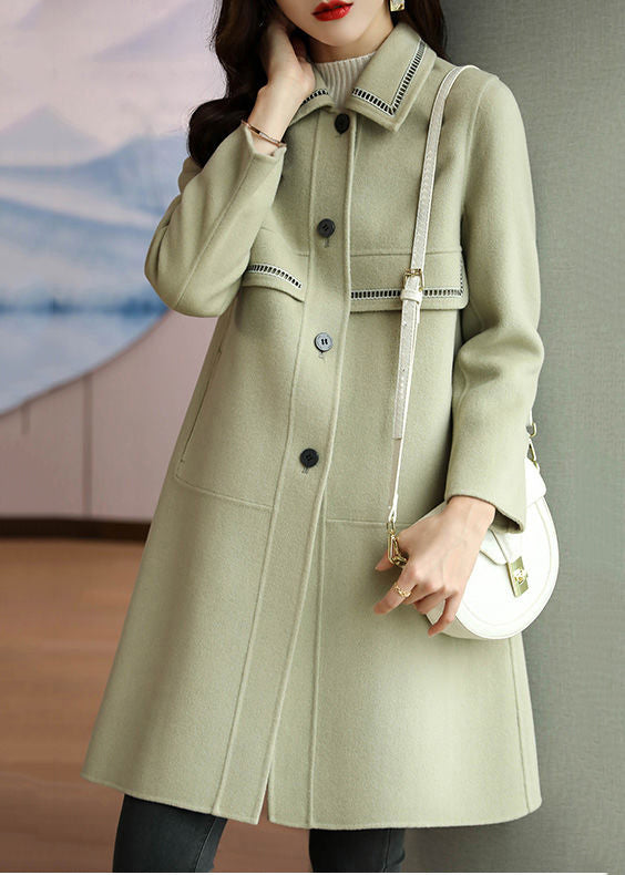 Effortlessly Elegant Jacket with a Timeless Design