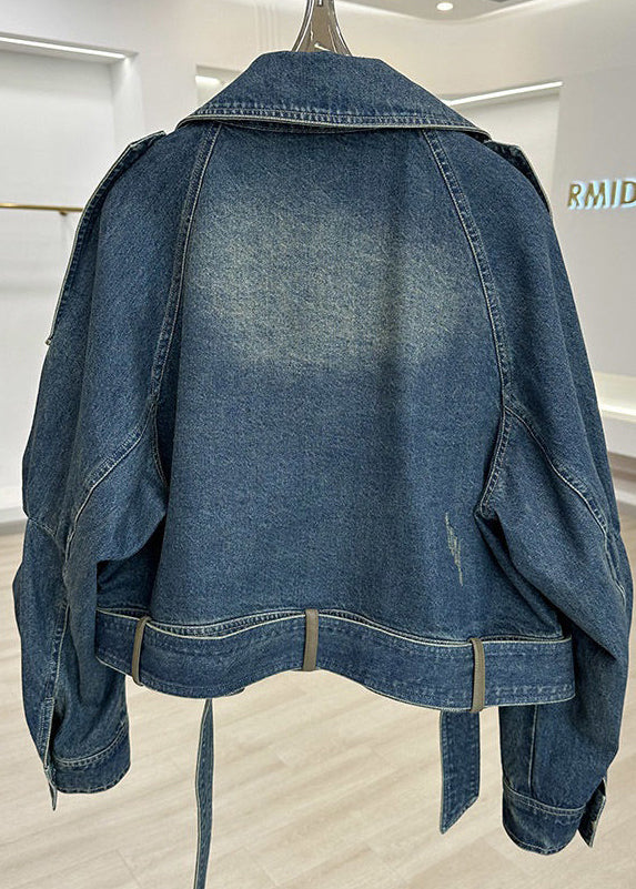 Sophisticated Coat with a Clean Classic Look