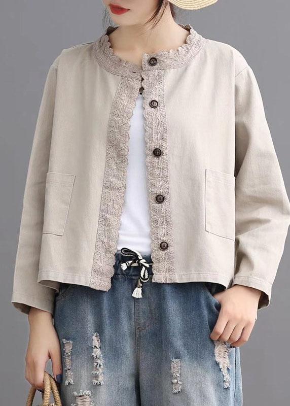 Gracefully Styled Coat for Any Occasion
