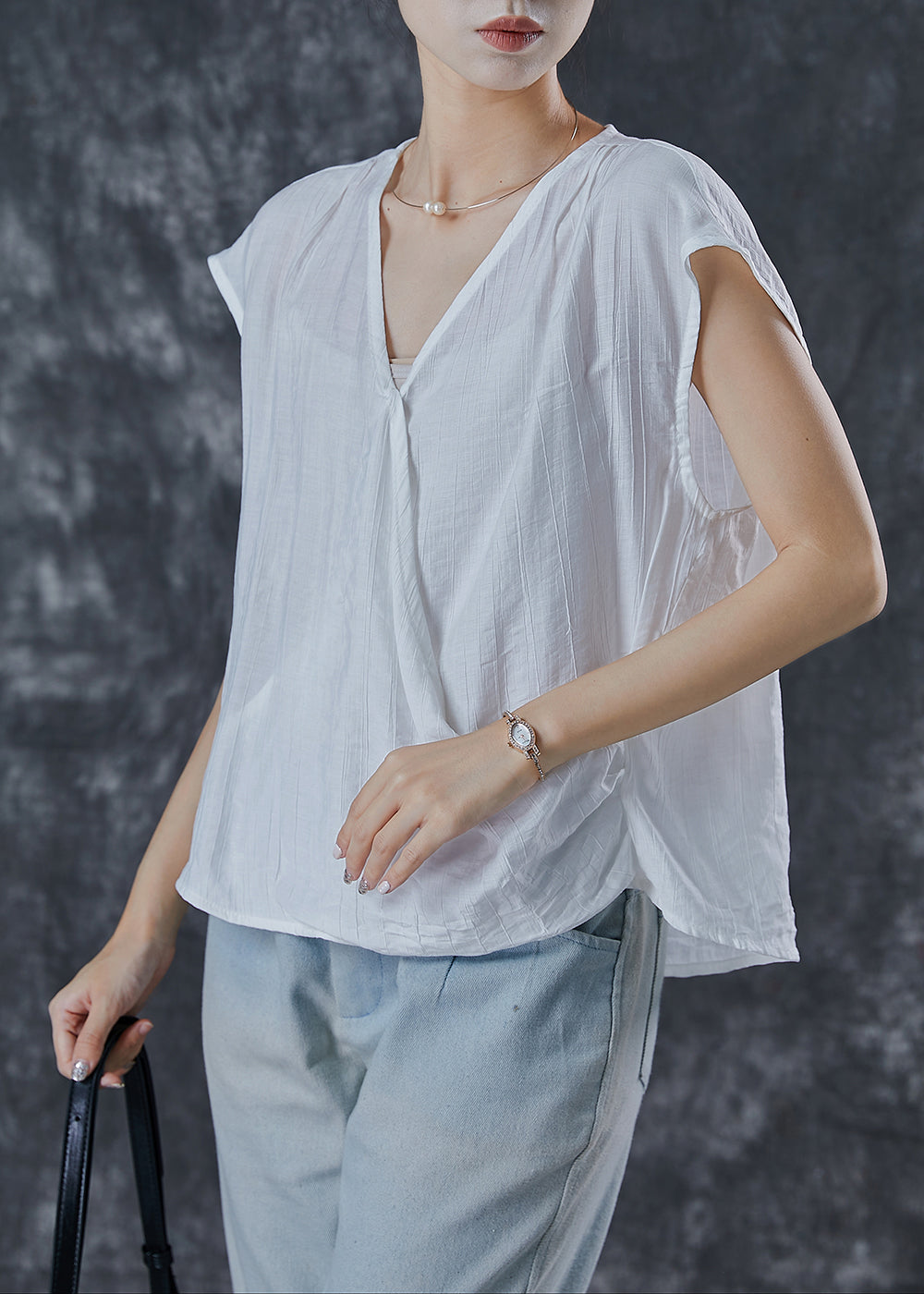Effortlessly Elegant Top with a Timeless Design