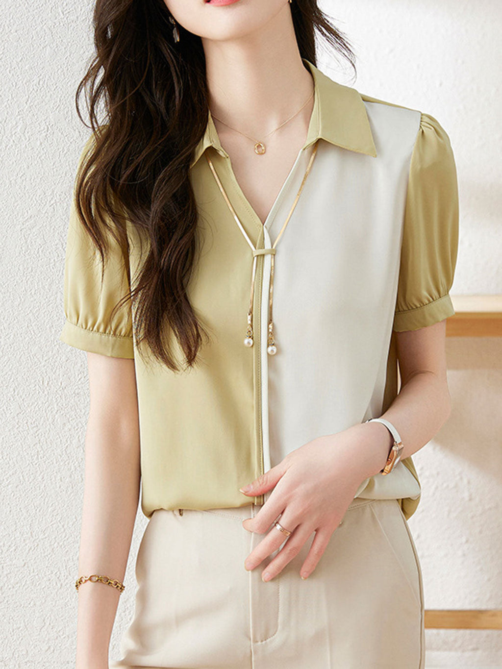 Classic Vintage Shirt with a Flattering Fit