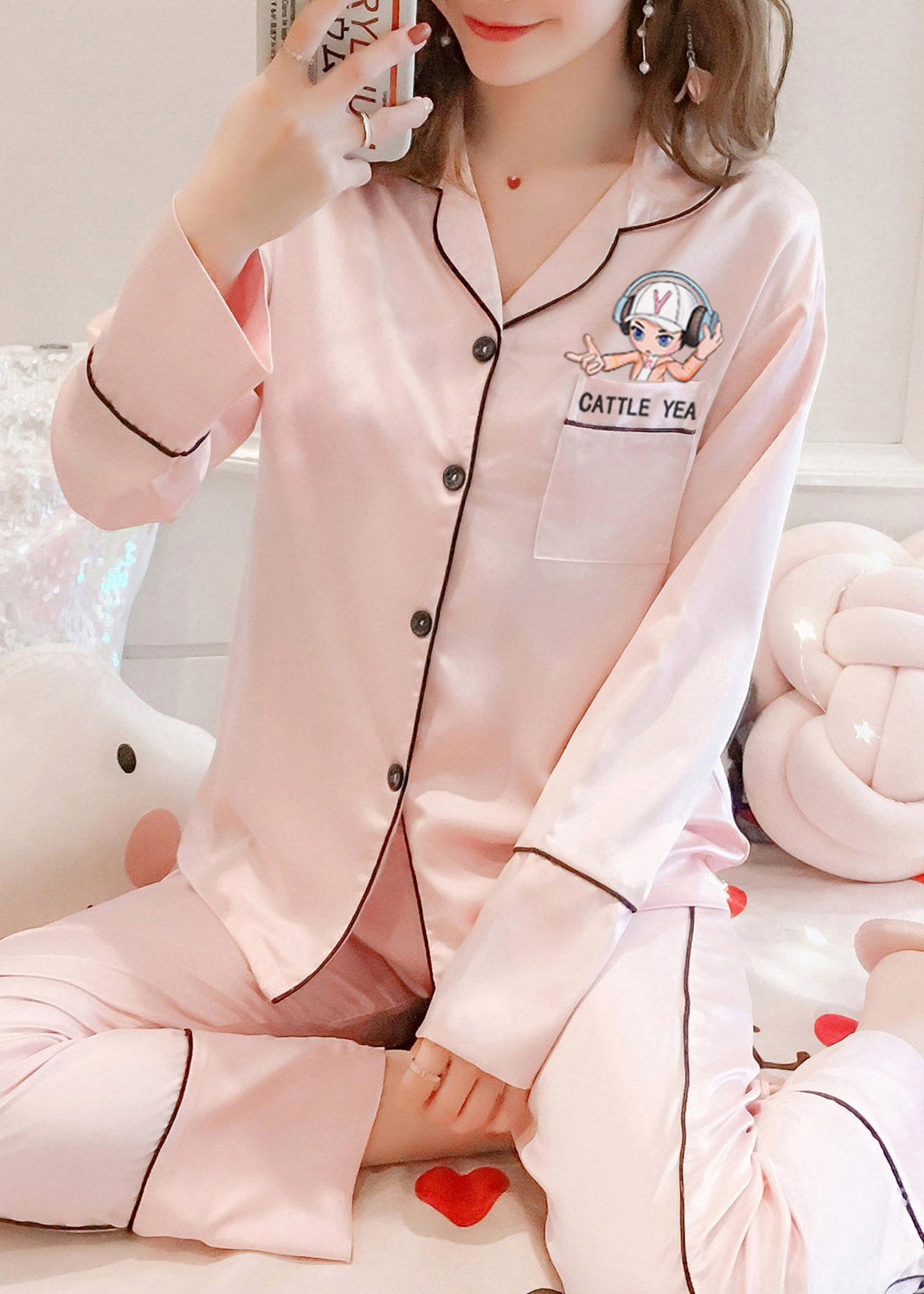 Finely Styled Garment with a Classic Vintage Look