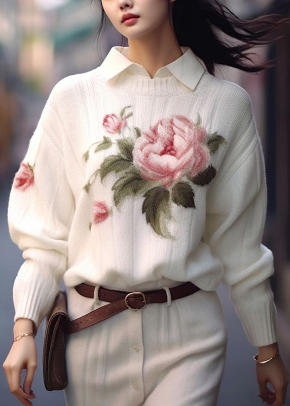 Effortlessly Elegant Sweater with a Timeless Design