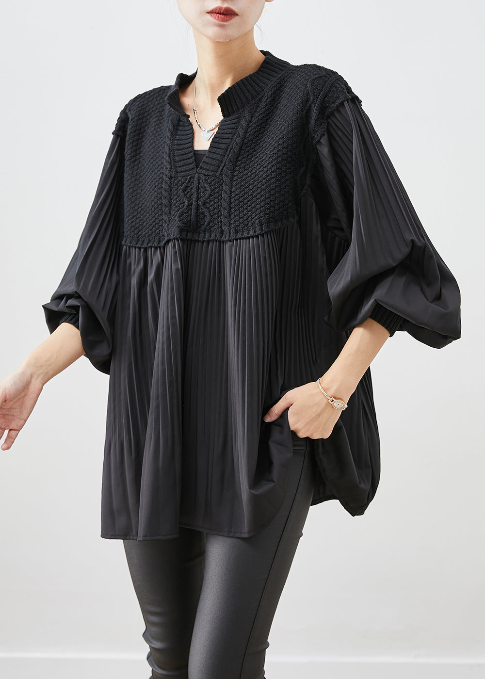 Beautifully Finished Top in a Timeless Design