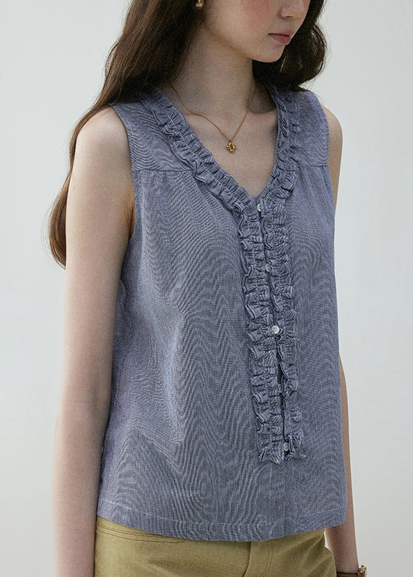 Sophisticated Blouse with a Clean Classic Look