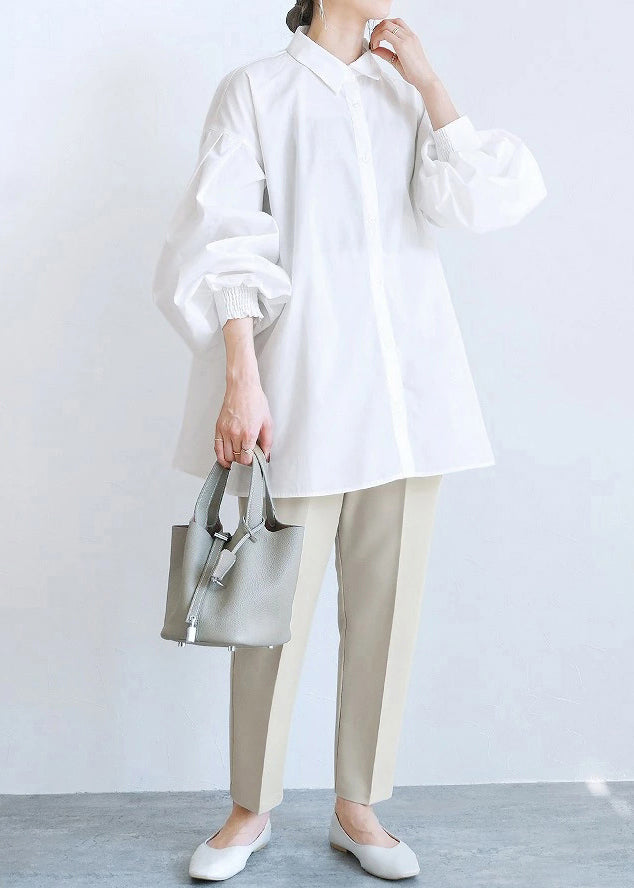 Well Tailored Blouse with a Graceful Silhouette