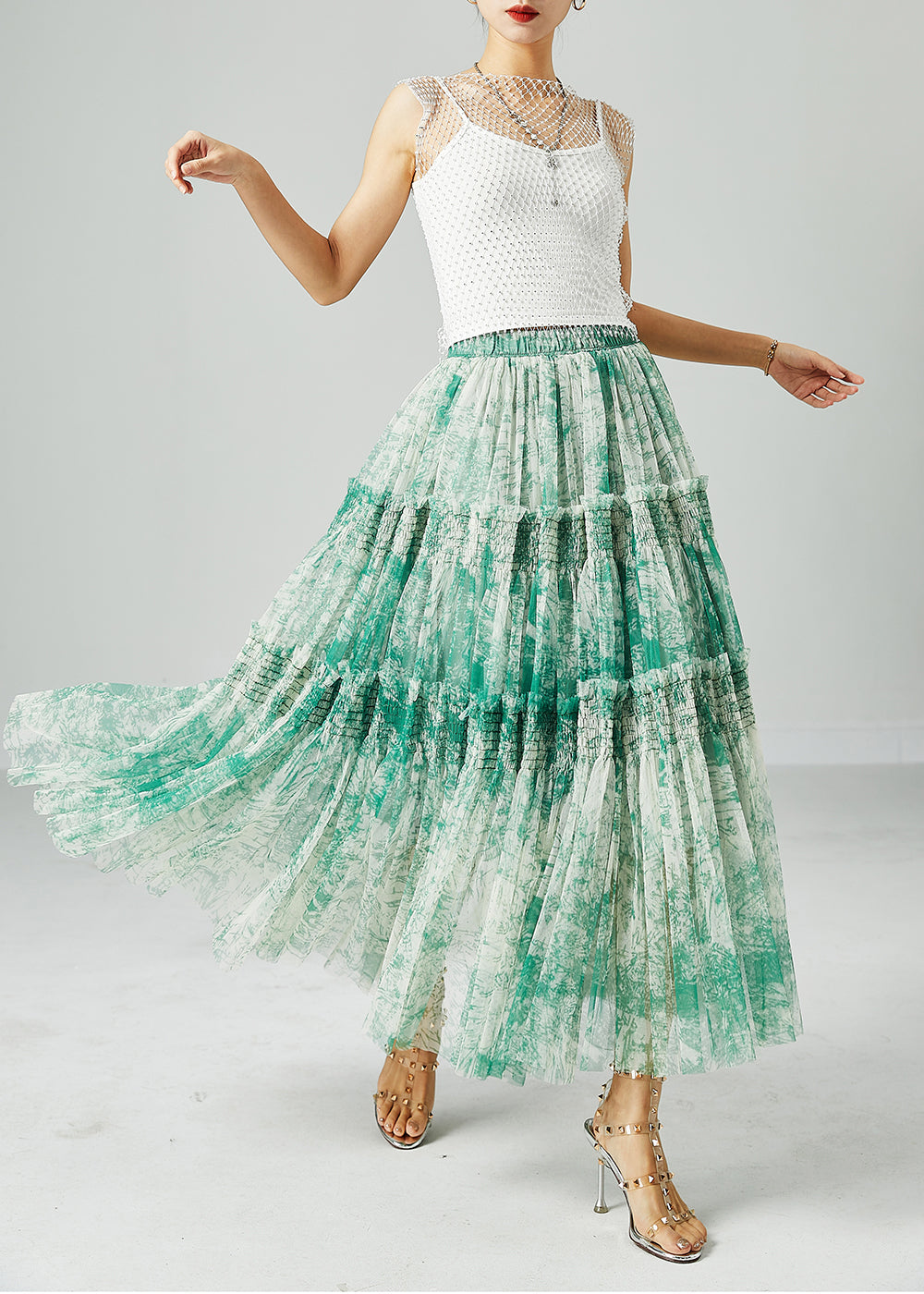 Effortlessly Elegant Garment with a Timeless Design