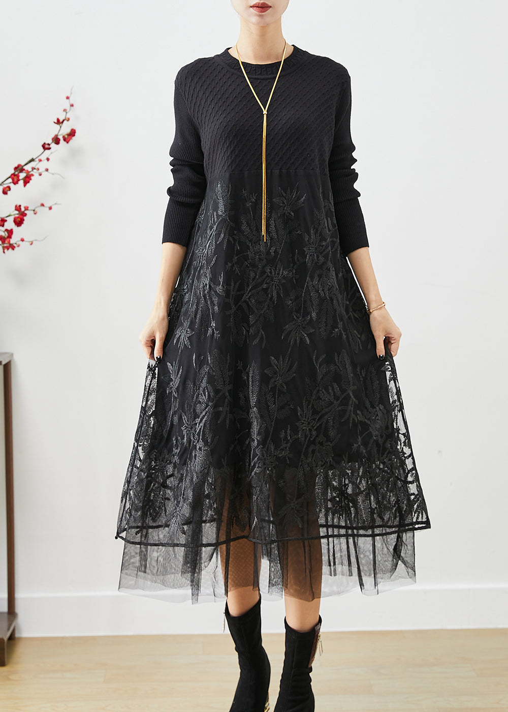 Beautifully Crafted Dress in a Classic Style