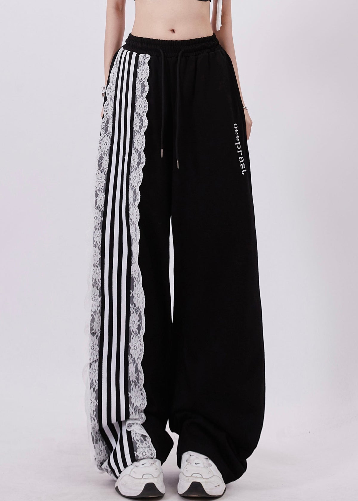 Elegantly Styled Pants for Everyday Wear