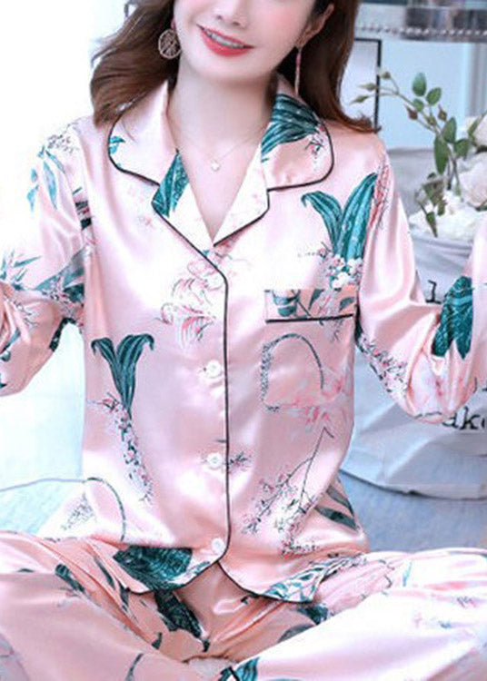 Casually Elegant Garment with a Refined Edge
