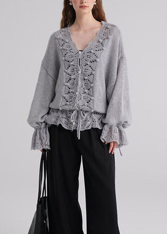 Effortlessly Elegant Sweater with a Timeless Design