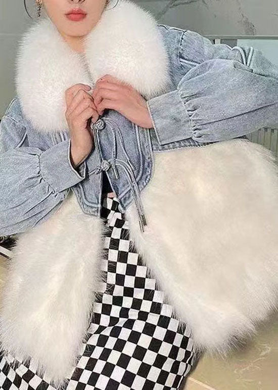Classic Vintage Coat with a Flattering Fit