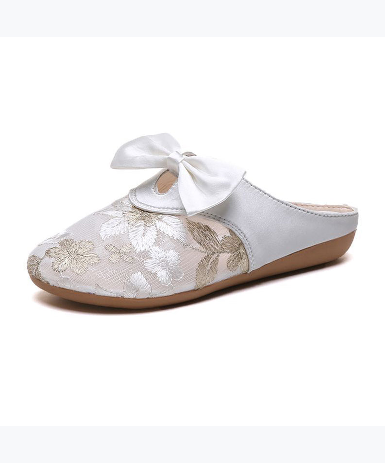 Graceful Orthopedic Sandals for Modern Look