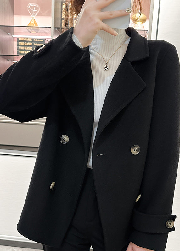 Classic Vintage & Enduringly Stylish Coat