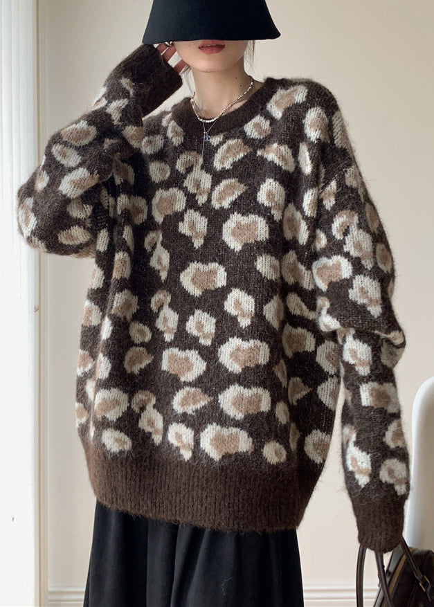 Sophisticated Sweater with a Clean Classic Look