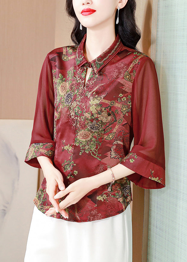 Sophisticated Blouse with a Clean Classic Look