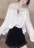 Effortlessly Elegant Blouse with a Timeless Design