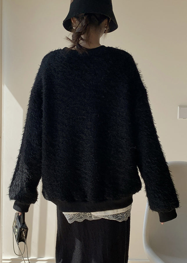 Classic Vintage Sweater with a Flattering Fit