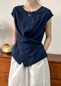 Effortlessly Elegant Top with a Timeless Design