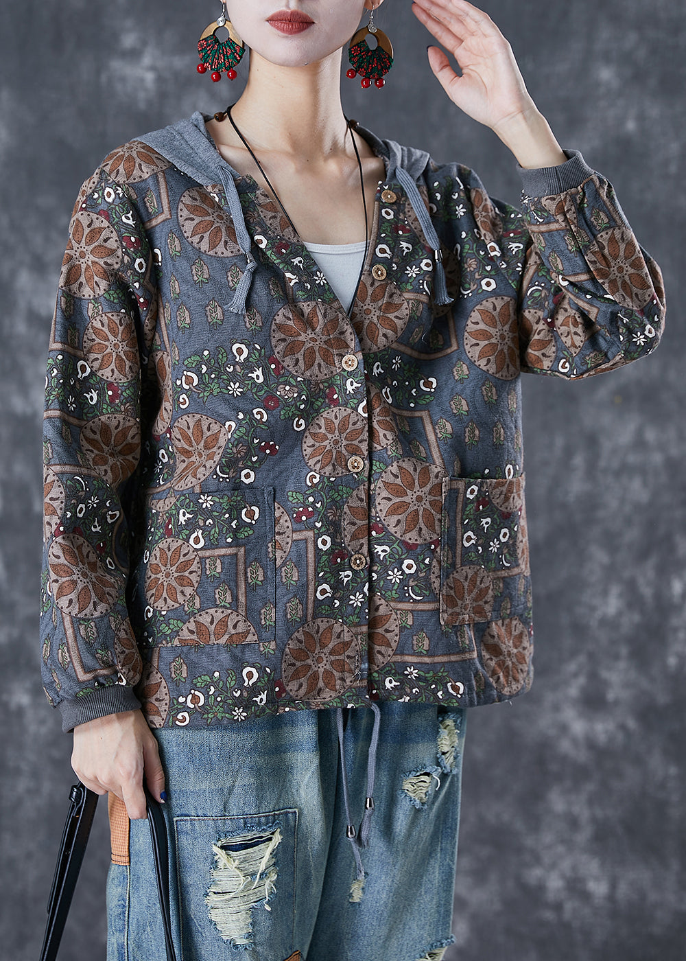 Elegantly Styled Jacket for Everyday Wear