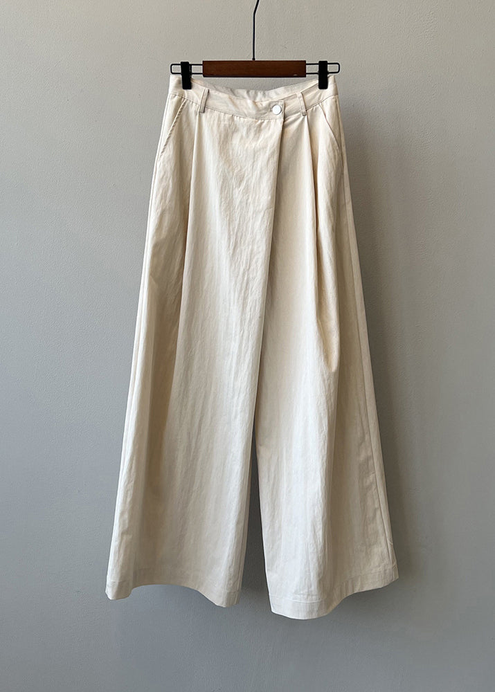 Beautifully Crafted Pants in a Classic Style