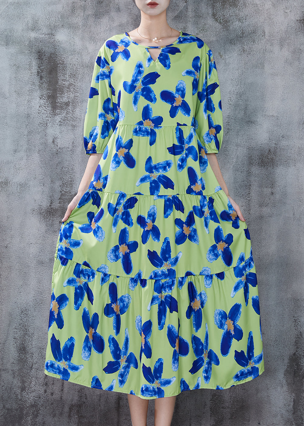 Beautifully Crafted Dress in a Classic Style