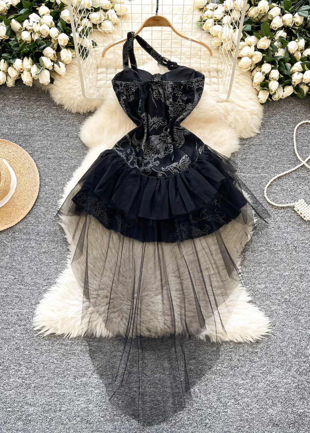 Gracefully Styled Dress for Any Occasion