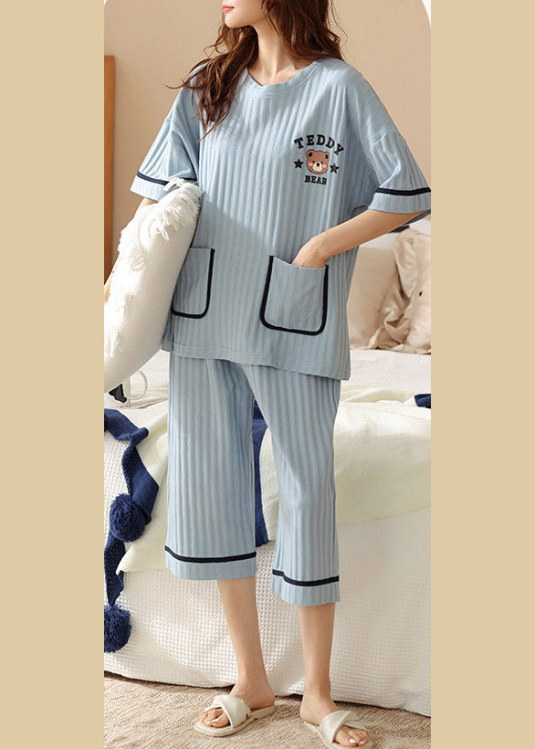 Finely Styled Garment with a Classic Vintage Look