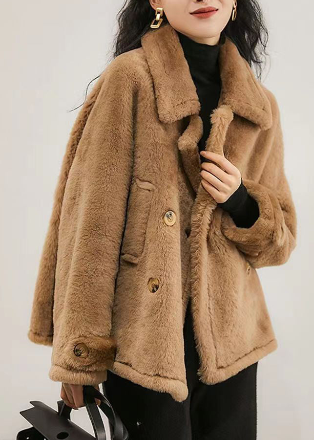 Classic Vintage & Enduringly Stylish Coat