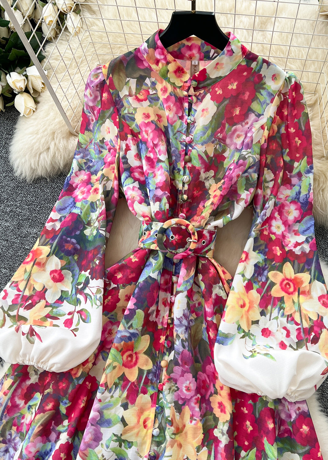 Gracefully Styled Dress for Any Occasion