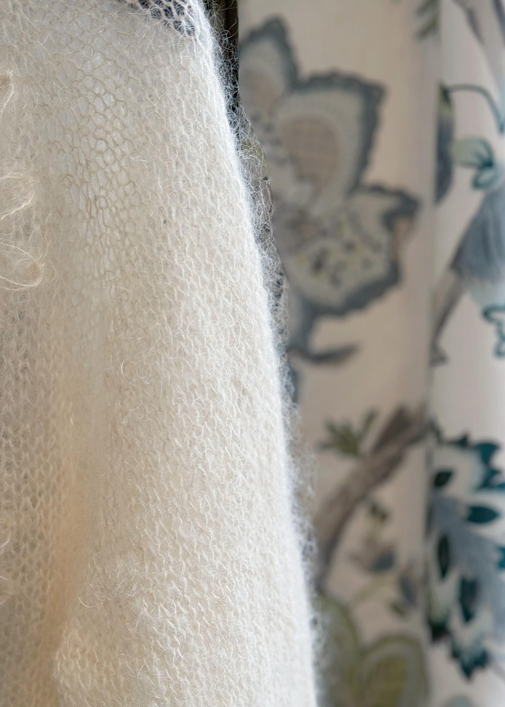 Elegantly Styled Cardigan for Everyday Wear